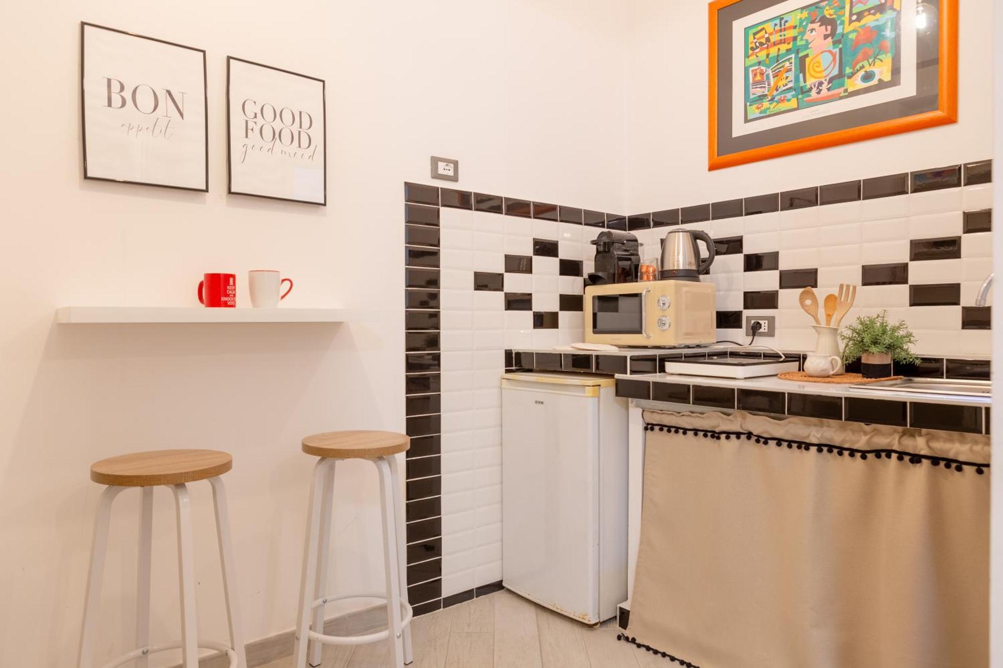 Privatunterkunft Stanza Comoda E Silenziosa Con Bagno Privato E Area Lavoro E Relax *