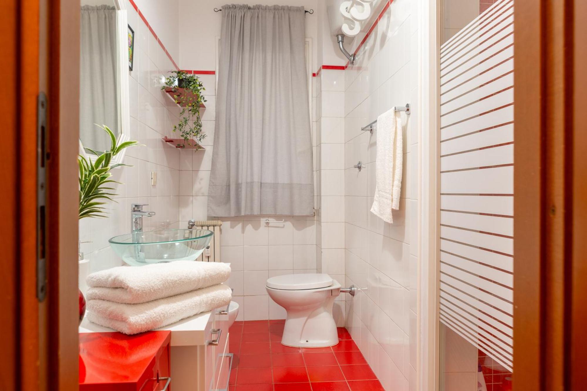 Stanza Comoda E Silenziosa Con Bagno Privato E Area Lavoro E Relax Rom