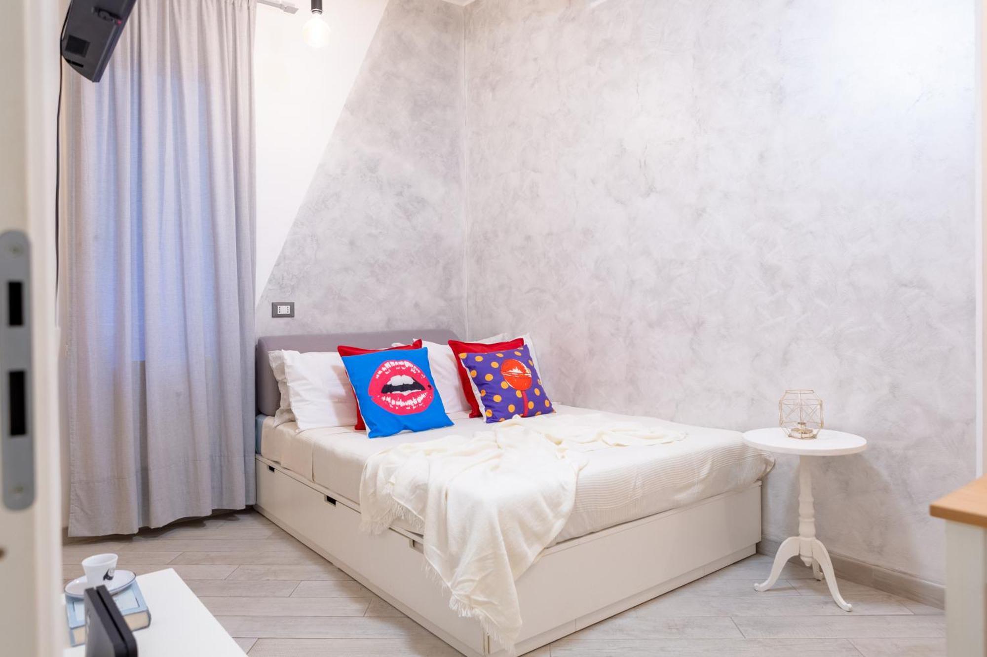 Stanza Comoda E Silenziosa Con Bagno Privato E Area Lavoro E Relax Privatunterkunft *